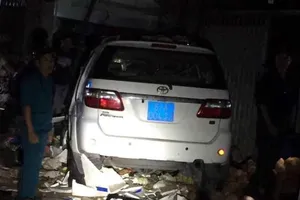 Vụ xe CSGT Bình Dương gây tai nạn: 'Lỡ hẹn thôi nôi cho con'