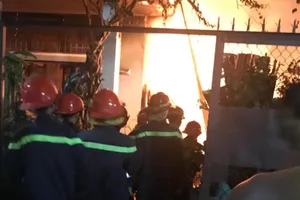 Bình Dương: Hai vụ cháy ở trong buổi sáng 15-8