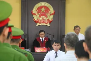 Công khai tài liệu của FBI tại phiên xử cựu bí thư Bến Cát