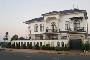 Bình Phước: Một bí thư huyện bị tên cướp khống chế 