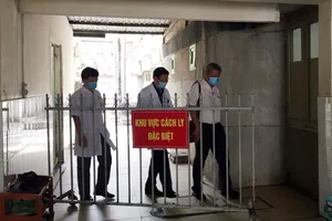 Bình Dương: 5 người Trung Quốc bị cưỡng chế đi cách ly