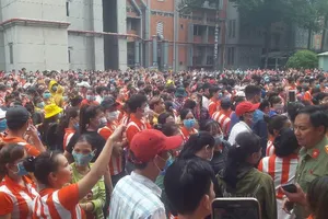 Vì sao hàng ngàn công nhân tại Bình Dương dừng việc?