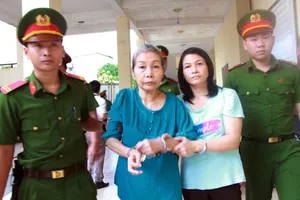 Vụ đổ bê tông giấu xác: Mẹ nữ chủ mưu phản cung, chối tội