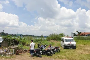 1 nửa thi thể phụ nữ trôi trên sông Sài Gòn