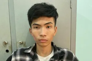 Thiếu nữ 15 tuổi bị bạn trai tạt xăng đốt không qua khỏi