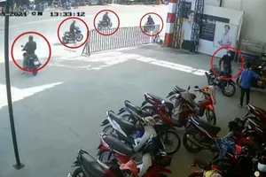 Bình Dương: Nhóm dàn cảnh cướp xe ở siêu thị