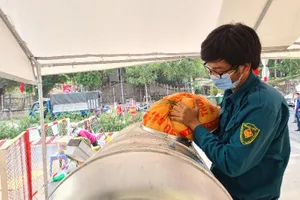  Bình Dương: ATM gạo đã đến với người dân khu phong tỏa