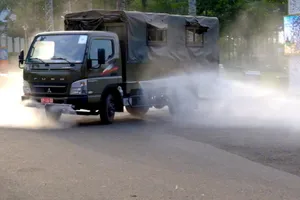 Bình Phước phun khử khuẩn trên diện rộng phòng dịch COVID-19