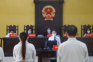 1 phụ nữ lãnh án chung thân và 93 năm tù cho 7 đồng phạm