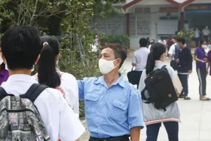 Hơn 13.600 thí sinh thi tốt nghiệp THPT tại Bình Dương xét nghiệm COVID-19