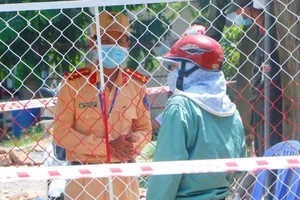 Phạt 2 phụ nữ không có mặt ở nhà trong thời gian cách ly