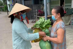 Bình Dương chi gần 540 tỉ mua lương thực cung cấp cho 11 phường bị 'khóa chặt'