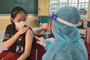 59.000 học sinh Bình Dương đồng loạt được tiêm vaccine
