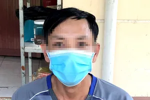 Dân trình báo khi biết cha dượng hiếp dâm con riêng của vợ 