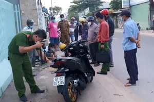 Nam thanh niên lao xe máy vào cổng nhà dân tử vong