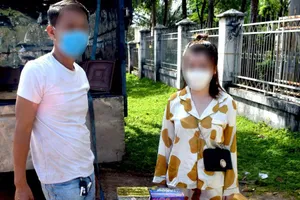 Hot girl 26 tuổi thuê xe chở 130kg pháo nổ về Đồng Nai