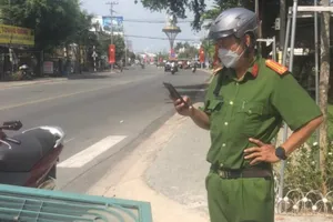 Vào trụ sở công an ở Bình Dương trộm cửa sắt