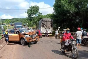 4 ô tô tông liên hoàn ở Bình Phước, kẹt xe kéo dài trên quốc lộ 14