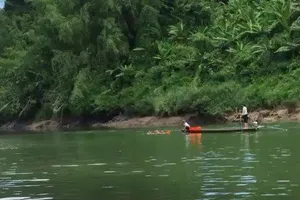 4 học sinh lớp 11 đuối nước thương tâm trên sông Đồng Nai