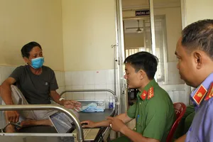 Chồng phóng hỏa giết vợ và em vợ rồi tự tử