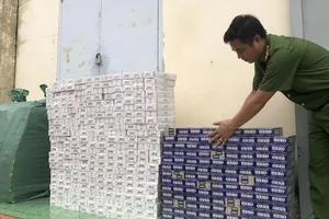 Bình Dương: Đang vận chuyển 6.500 bao thuốc lá nhập lậu thì bị bắt