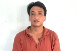 Người chém chết vợ hờ ở Bình Dương ra đầu thú