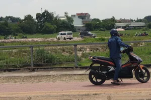 Bình Dương: Phát hiện một thi thể người chỉ còn trơ bộ xương