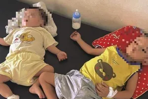 Bình Phước: Tìm thân nhân cho hai bé trai bị bỏ rơi