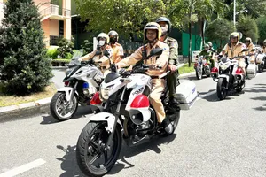 Công an Bình Dương tung lực lượng tinh nhuệ trấn áp ‘tội phạm đường phố’