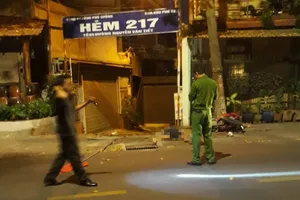 Bình Dương: Camera ghi lại cảnh hai người thương vong nghi do bị truy sát