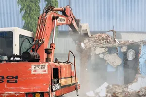 Bình Dương: Cưỡng chế 12 căn nhà xây dựng không phép