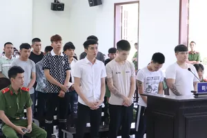 Phạt tù 14 thanh niên tham gia hỗn chiến khiến 1 người chết 