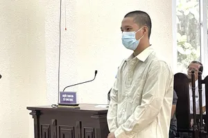 Cướp xe ôm công nghệ lấy tiền trả nợ bạn gái