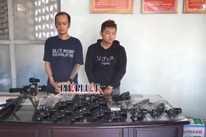 Bình Dương: Thưởng nóng ban chuyên án bắt kho súng đạn tại TP.HCM