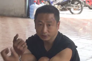 Khởi tố kẻ dùng dao tấn công công an, đốt nhà dân ở Bình Dương