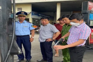 Bị phạt gần 900 triệu đồng vì bán xăng kém chất lượng