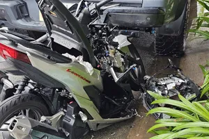 Bình Dương: Một cô gái nguy kịch sau khi đâm vào ô tô