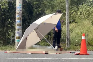 Ô tô tải bỏ chạy sau va chạm làm bé gái học lớp 3 tử vong