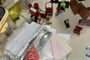 Bình Dương: Phát hiện hàng ngàn phôi giấy tờ giả