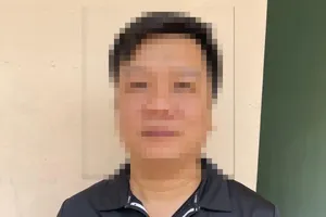 Bị bắt giam vì không trả lại 300 triệu do người khác chuyển nhầm