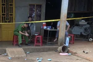 Mâu thuẫn khi hát karaoke, bị bạn nhậu dùng chiếc nồi đánh chết