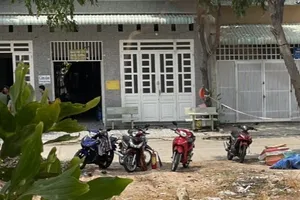 Bình Dương: Hai vợ chồng bốc cháy trong nhà