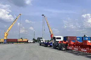 Cảng cạn đầu tiên ở Bình Dương được làm thủ tục xuất, nhập khẩu