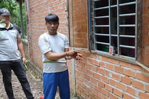 Vừa ra tù đã đi cướp, làm bậy với bé gái 10 tuổi