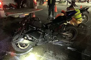 2 mẹ con tử vong khi bị xe mô tô phân khối lớn tông trúng