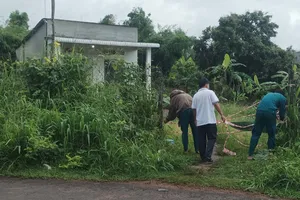 Bình Phước: 1 phụ nữ người quấn nhiều lớp áo, bốc cháy trong nhà tắm