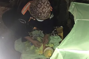 Bình Dương: Lại thêm bé sơ sinh bị bỏ rơi