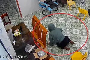 Bình Dương: Trộm đột nhập tiệm nail ‘cuỗm’ hơn 1 cây vàng