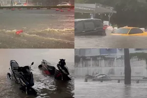 Bình Dương: Sau cơn mưa, xe ô tô, xe máy, bình gas... lềnh bềnh giữa đường