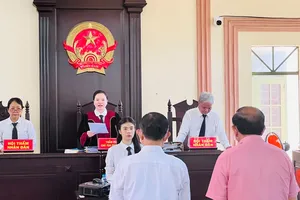 Tòa trả hồ sơ để điều tra vợ và con của ông chủ đậu phộng Tân Tân